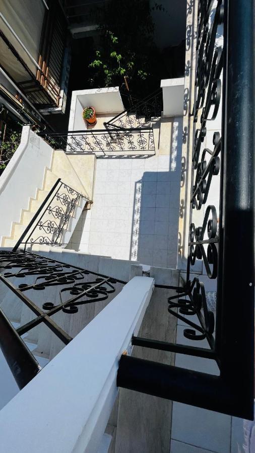 Apartment Theros *